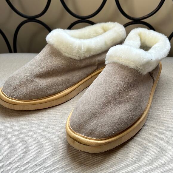 Vermont Country Store leather suede taupe suede slippers size L - Picture 1 of 14